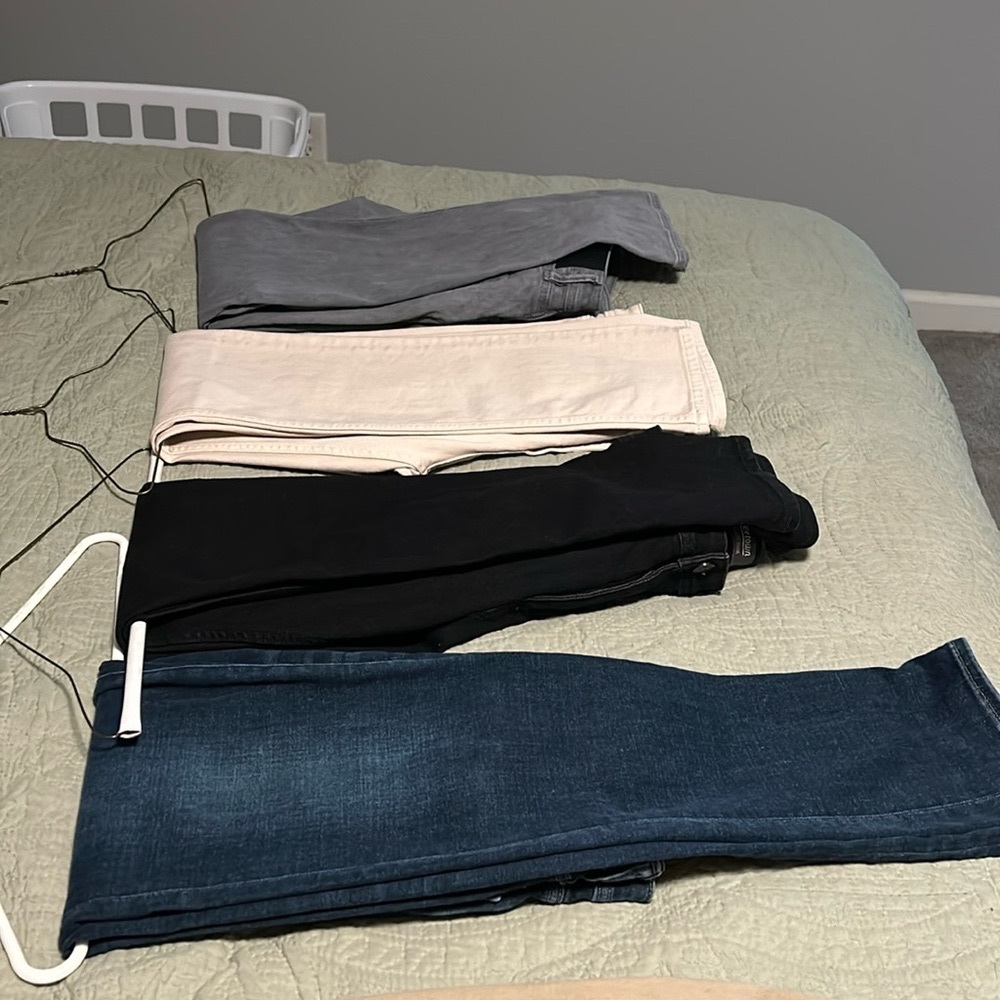 4 pairs of Revtown Sharp jeans. Hardly worn. $200 takes them. 30X32